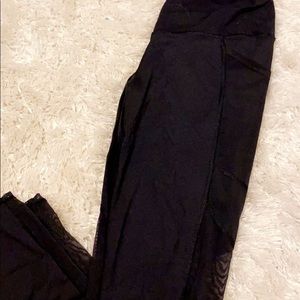 Victorious secret mesh pocket leggings